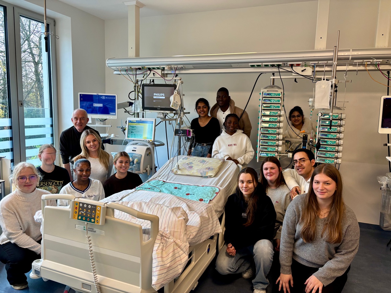 Von der NS-Zeit bis zur Lebertransplantation im Uniklinikum Hamburg