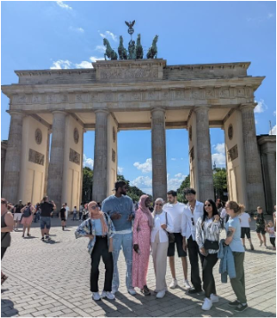 Berlin-Exkursion der Klasse P2-23: von der Charité bis zum Bundestag – eine Reise, die bereichert hat